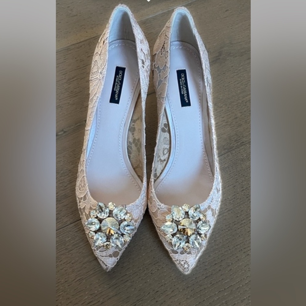 Dolce & Gabbana Bellucci  Beige Lace Heels with Crystal Embellishments - Picture 13 of 17